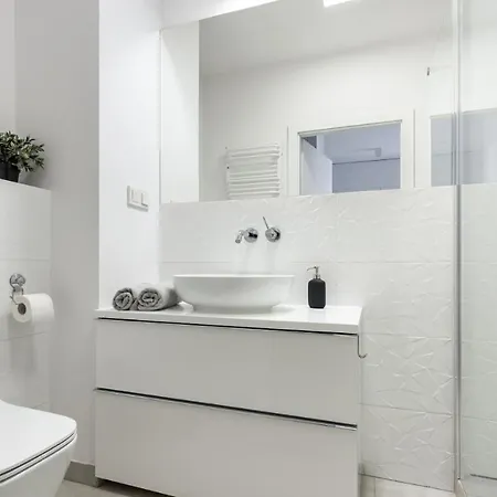 Center Pool & parking Apartment Danzig