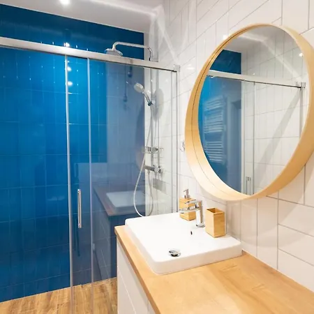 Flatbook Centre Parking *