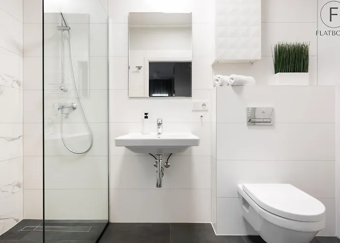 Flatbook Centre Parking * 格但斯克