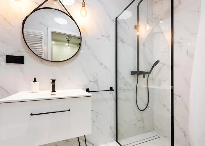 Flatbook Centre Parking 格但斯克