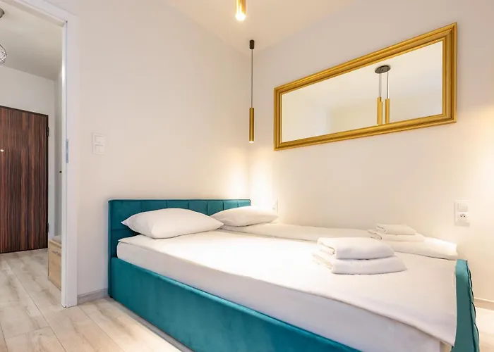 Flatbook Centre Parking